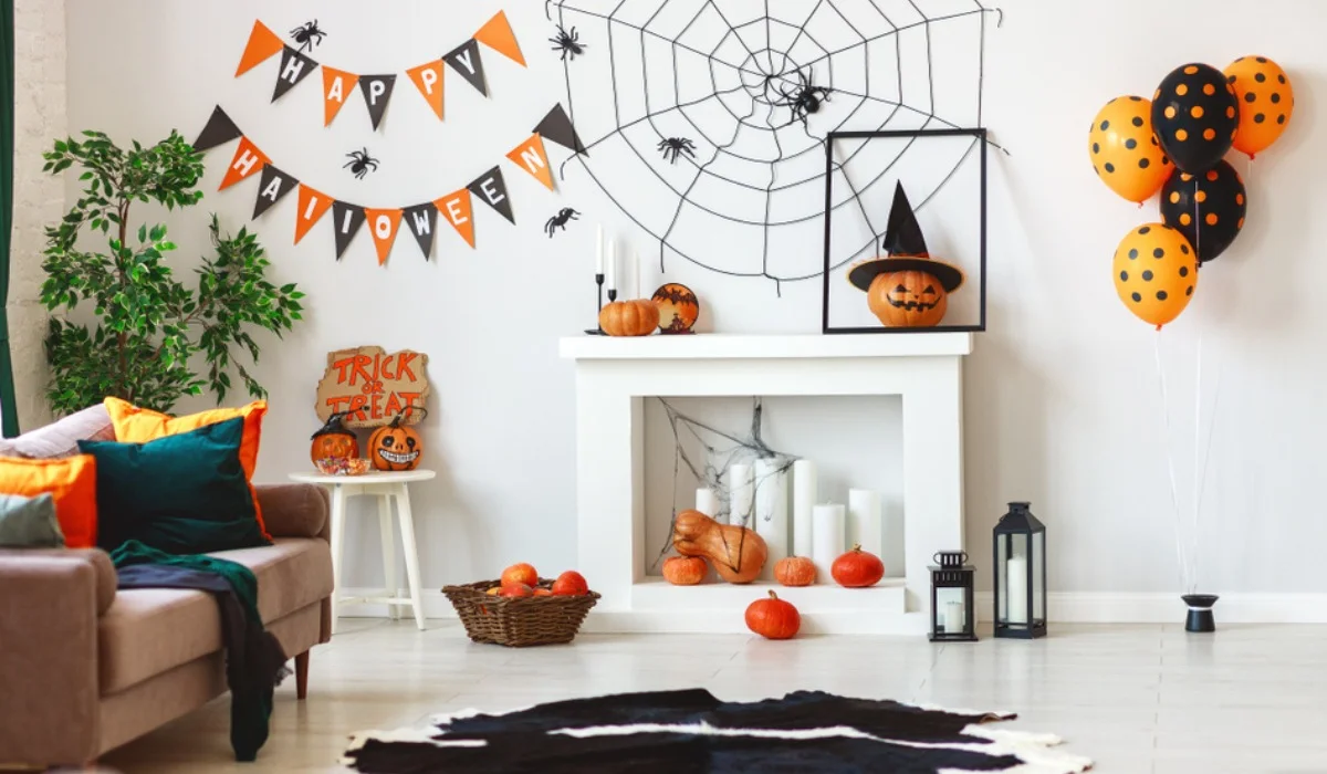 Top 6 Halloween Home Decor Items To Spook Up Your Home!