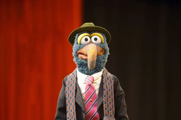 Muppet with Long Hooked Beak